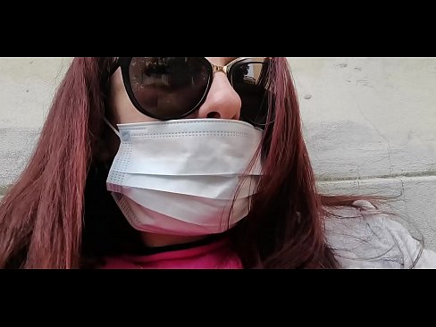 ❤️ Nicoletta se maščuje svojemu sosedu in mu urinira v garažo (Posebna italijanska karantena Covid19) Ruski pornič na porno sl.klassikaprint.ru
